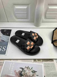Picture of LV Slippers _SKU689984750612018